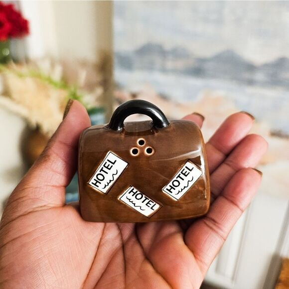 New RARE 1992 Five & Dime Tourist Man With Suitcase Salt & Pepper Shaker. - Picture 2 of 15